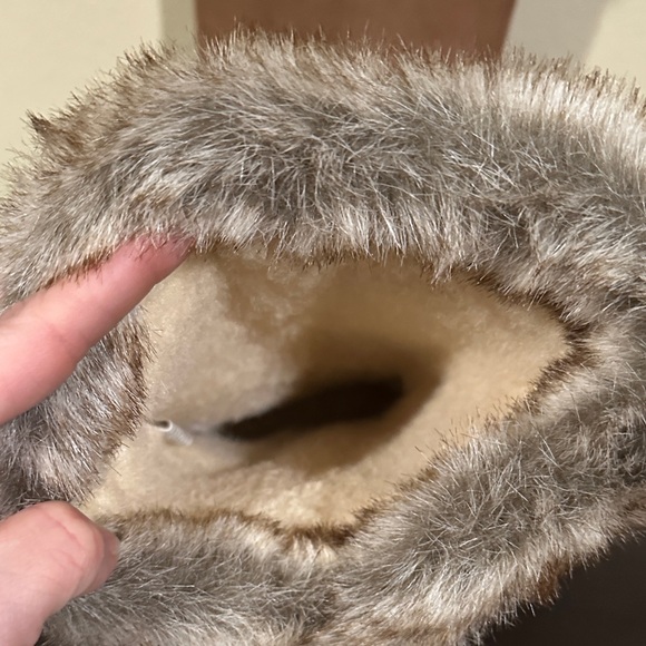 BearPaw Aize 8 Brown Winter Boots with Faux Fur - Picture 9 of 9